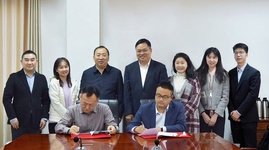 AGGAME与湖北长江影戏集团签署战略相助协议 以能源科技赋能影视工业绿色生长